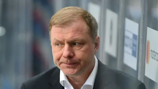 Жамнов заявил, что пока рано говорить о возвращении сборной России по хоккею на международные соревнования