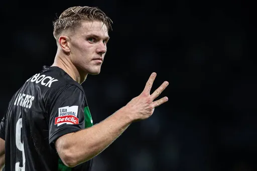 Football Insider: лондонский «Арсенал» начал переговоры о трансфере Дьёкереша