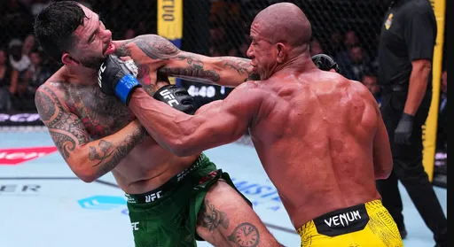 Родригес одержал победу над Эрнандесом в главном бою UFC Fight Night 285