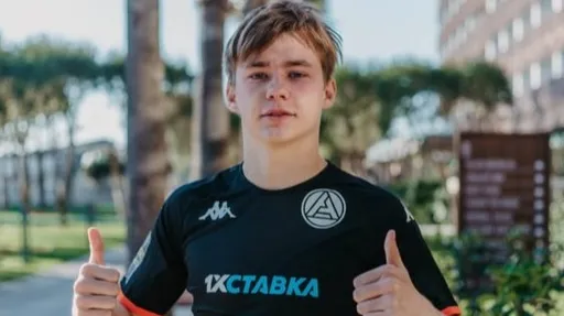 Игрок «Акрона» Салтыков отреагировал на новость о том, что «Локомотив» выкупит его у «Крыльев»