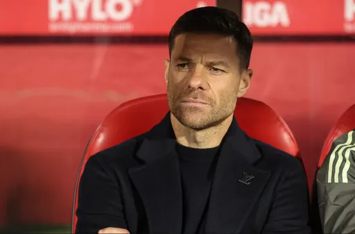 The Athletic: в раздевалке «Реала» идут споры, игроки не согласны с идеями Алонсо
