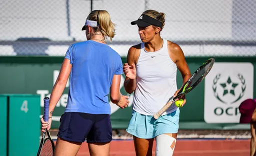 Россиянка Тихонова и украинка Страхова вышли во 2-й круг турнира WTA-250 в Боготе
