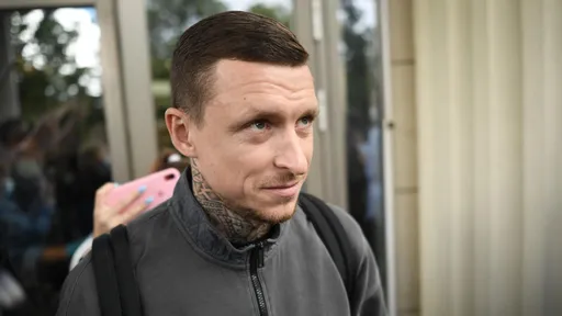 Мамаев грубо ответил журналисту на вопрос о дебоше в самолёте