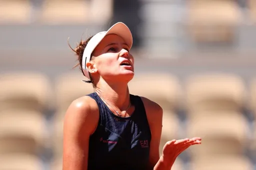 Вероника Кудерметова проиграла Стирнс в первом круге турнира WTA-500 в Брисбене