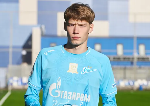 «Оренбург» арендовал у «Зенита» 18-летнего вингера Касаджикова