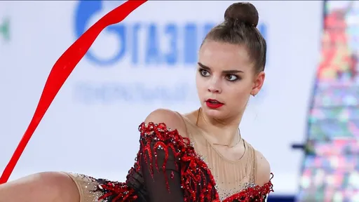Аверина получила травму на тренировках проекта «Ледниковый период»