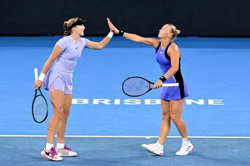 Андреева и Шнайдер пробились в 1/8 финала парного разряда Australian Open-2025