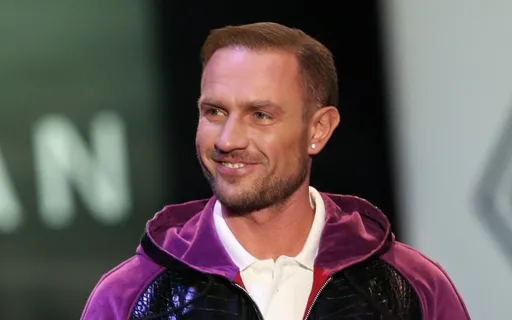 ТАСС: Костомаров набирается сил и продолжает закачивать мышцы
