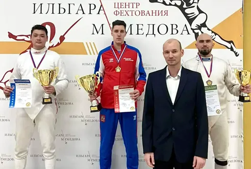 Фехтовальщик из Подмосковья одержал победу на всероссийских соревнованиях