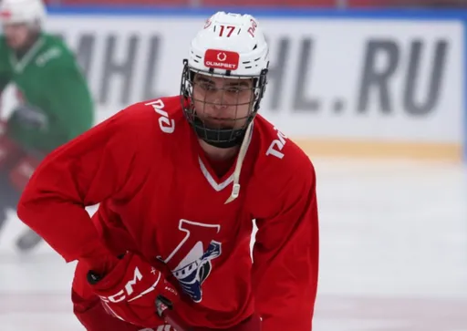 Игрок «Локомотива» Котков стал автором первой шайбы сезона-2026/27 в КХЛ