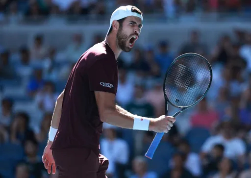 Карен Хачанов завершил участие в турнире ATP-500 в Барселоне, проиграв Карабельи