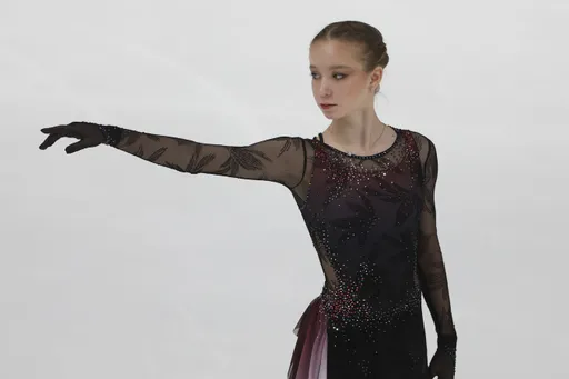 Садкова стала победительницей пятого этапа ГП России в Омске в одиночном катании