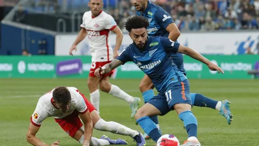 «Зенит» ведёт 2:1 после первого тайма матча со «Спартаком»