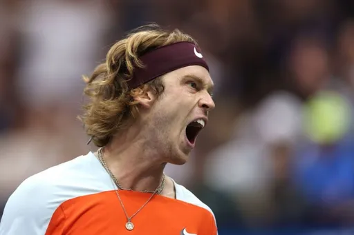 Рублёв обыграл Рууда в финале турнира ATP-250 в Бостаде