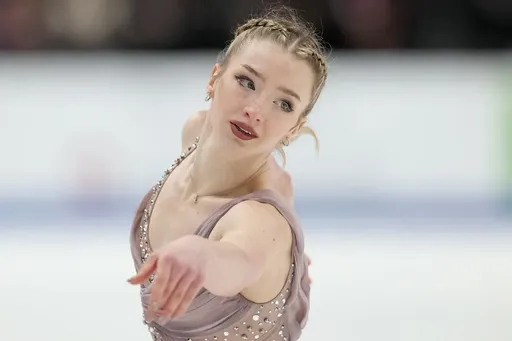Гленн выиграла короткую программу на шестом этапе Гран-при ISU