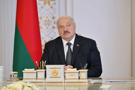 Президент Беларуси Лукашенко посетил первый матч «Динамо» в Кубке Гагарина-2026