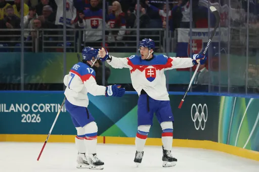 Сборная Словакии с игроками КХЛ одолела немцев и вышла полуфинал Олимпиады-2026