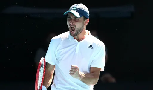 Аслан Карацев стартовал с победы на турнире ATP-250 в Алматы
