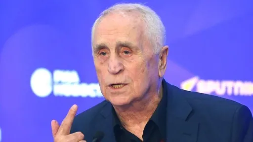 Кавазашвили: Сафонову уже давно надо было переходить в другую команду