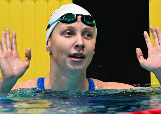 Команда России вышла в финал смешанной эстафеты 4х100 м в/с на ЧЕ-2026 в Париже