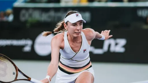 Александрова проиграла Мертенс в полуфинале турнира категории WTA-250