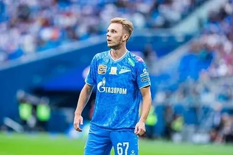 Глушенков был заменён на 24-й минуте матча против «Химок» из-за травмы