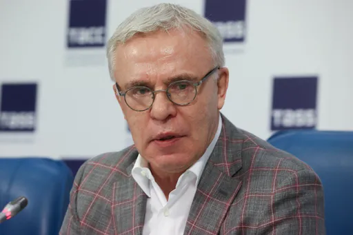 Фетисов поддержал введение потолка зарплат в российском футболе по примеру КХЛ