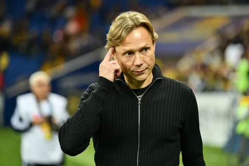 Карпин назвал двух футболистов, которые выйдут в стартовом составе на игру с Кенией