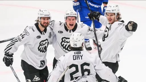 В КХЛ будет новый чемпион! «Трактор» на камбэках прошел «Динамо» – впереди только «Локомотив»