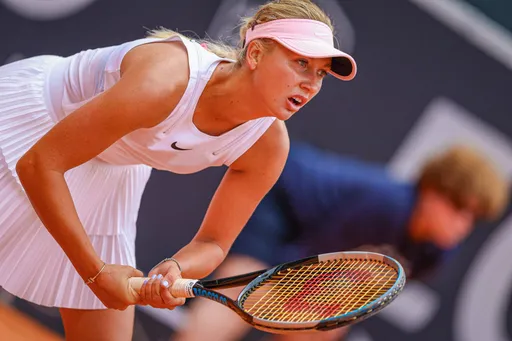 Потапова уступила экс-россиянке Грачёвой в первом круге турнира WTA-1000 в Пекине