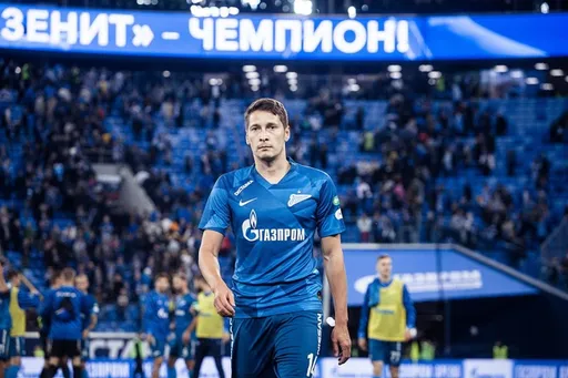 «Зенит» провёл новый раунд переговоров с представителями Кузяева, игрок по-прежнему заинтересован уйти в Европу