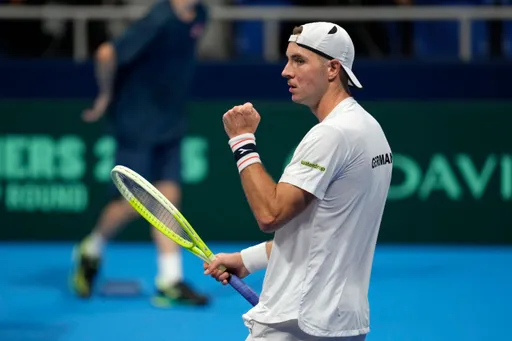 Карен Хачанов проиграл Штруффу в трёх сетах матча турнира ATP в Алма-Ате