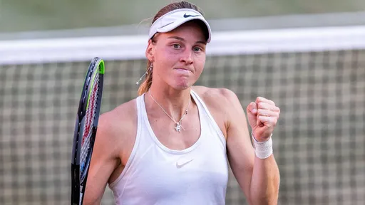 Самсонова обыграла американку Наварро в 1/4 финала турнира WTA-500 в Аделаиде