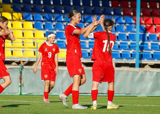 Женская сборная России по футболу U-15 победила на Турнире развития УЕФА