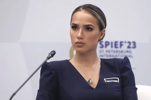 Загитова сняла фото с Ротенбергом и поздравила его с днём рождения