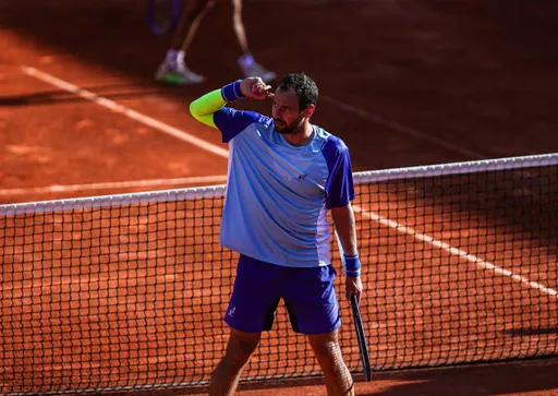 Сафиуллин уступил французу Перрикару в первом круге турнира ATP в Штутгарте