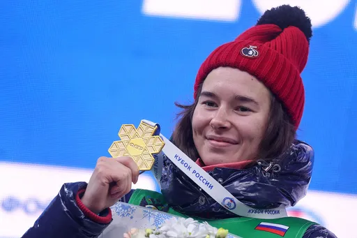 Непряева о выступлении в скиатлоне на ОИ: каша везде, лыжа врезалась в снег