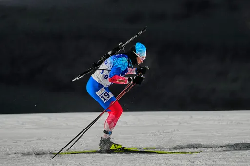 Серохвостов без промахов выиграл спринт на летнем чемпионате России по биатлону