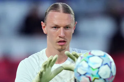 Стала известна оценка Сафонова в матче «ПСЖ» — «Слован» по версии Sofascore
