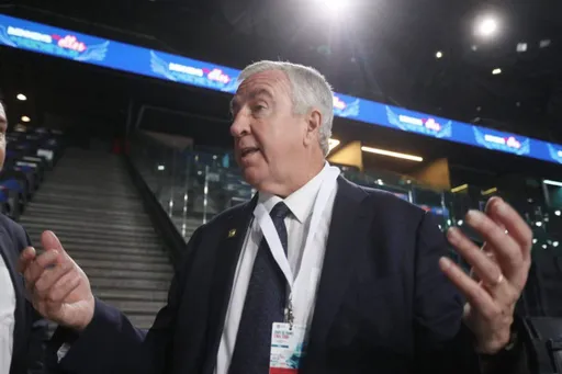 Тардиф сказал, что Ларионов не проводил встреч с IIHF в Милане