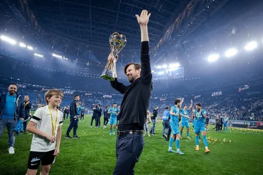 Чемпионский трофей РПЛ могут привезти на игру «Зенит» – «Спартак», если «Ростов» не обыграет «Факел»