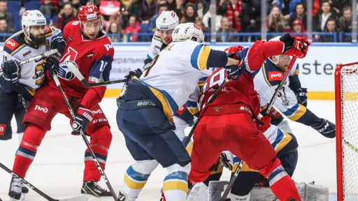 «Локомотив» разгромил «Сочи» в матче FONBET КХЛ