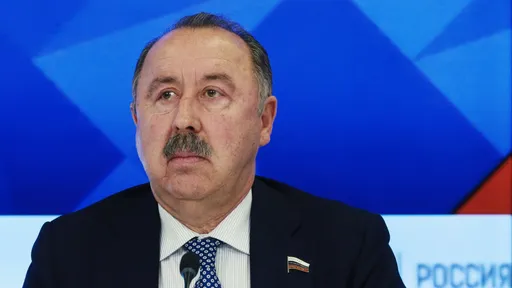 Газзаев поделился мнением об отсутствии сборной России на Евро-2024
