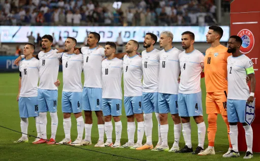Футболисты сборной Израиля прятались на обочине трассы из-за ракетного обстрела