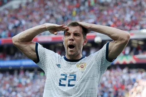 Дзюба: для меня честь играть за сборную России, скучаю по гимну своей страны