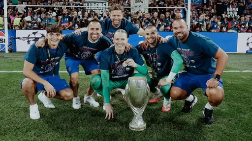 Игорь Ларионов: Сафонов продолжает доказывать, что он не зря играет в «ПСЖ»