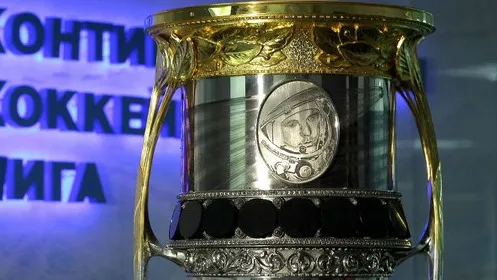 «Локомотив» сыграет против «Торпедо» в плей-офф КХЛ
