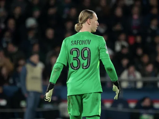 Сафонов — в старте «ПСЖ» на ответный матч 1/16 финала ЛЧ с «Монако»
