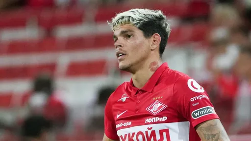 Агент: Айртон не жалеет об уходе из «Спартака». Сейчас он успешно выступает за «Фламенго»