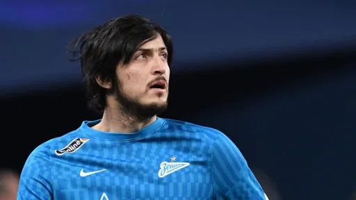 Sport24: «Зенит» готов предложить Сердару Азмуну зарплату около 3 млн за сезон